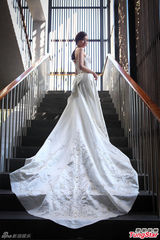 组图：陈爽梁梓轩大婚 姊妹团性感陪嫁