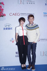 组图：众星观演《妈妈咪呀》 第三季变圣诞派对