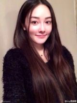 组图：金庸寿宴合影美女私照曝光 清纯可爱略萌