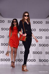 组图：时尚篇春夏服装汇演 张彤吴妍君周莹走秀