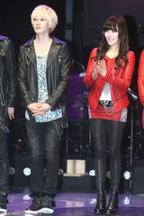 组图：少女时代Tiffany与SJ银赫等亮相音乐剧首演