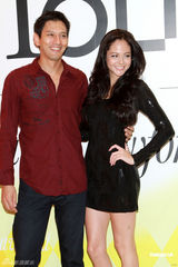 组图：众明星参加时尚派对 刘嘉玲否认与张柏芝不合