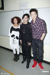 组图：《变身男女》录影 郑希怡陈伟霆一同亮相