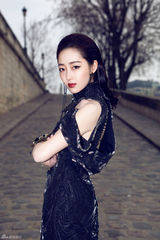 组图：于小彤蒋梦婕《费加罗》大片引领前卫风