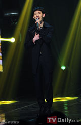 组图：《M！Countdown》BigBang获第一 SHINee回归