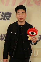 组图：胡彦斌做客聊《全能星战》冠军路