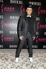 组图：陈志朋别具匠心 尽显绅士雅致气质