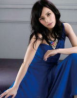 幻灯图集：阿娇最新写真妩媚娇艳 长裙秀风情