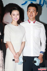 组图：佟大为关悦夫妻档亮相　大曝爱女趣事