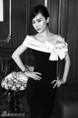 高清图：霍思燕黑白写真 气质优雅尽显赫本风范