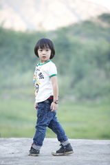 组图：《爸爸去哪儿》小小志各种萌态图