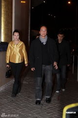 组图：陈自强为母亲设灵 林凤娇代表成龙致祭