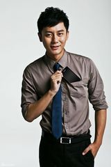 组图：陆毅生日晒礼物 众好友调侃“帅爸爸”