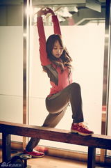 高清组图：韩团KARA运动装大片显朝气蓬勃