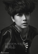 组图：海清黑白《风尚志》大片造型百变