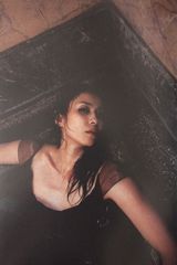 组图：日女星水野美纪黑暗系大尺度写真