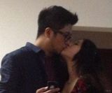 组图：好声音萌妹曝性感照 叼烟狂野秀乳沟