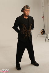 组图：Big Four农历年个唱加场 预告红馆搓麻娱宾