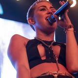 策划：奇形怪bra狂吸睛 胸前自有大乾坤