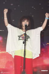 组图：孙耀威梁文音加盟不设限演唱会 推行宗教时尚