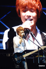 组图：韩国组合FTIsland香港开唱