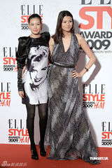 高清图：徐静蕾牵手黄立行 《杜拉拉》未映先拿奖