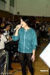 幻灯图：刘若英为上海个唱造势 遭遇媒体突击探班