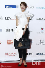 组图：韩国小姐梁乂升MayQueen性感出席时装秀