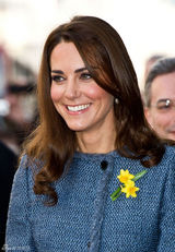 高清图：英国王妃凯特-米尔顿优雅现身百货公司