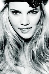 高清组图：荷兰名模玛萝丝-赫斯特百张美图集锦