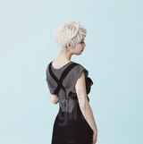 组图：韩星金敏贞最新时尚写真 浓眉金短发似美少年