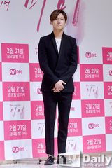 组图：韩剧《MIMI》发布 东方神起昌珉演悲恋