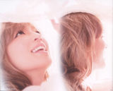 组图：滨崎步白纱唯美写真 衣带渐宽性感露香肩