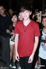 组图：Greyson Chance抵港 最想尝试臭豆腐