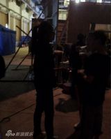 组图：赵薇《致青春》百张片场工作照曝光