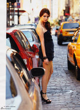 高清组图：米莎-巴顿登杂志封面