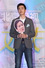 组图：《大丈夫》展翁婿大战 李小冉色诱王志文