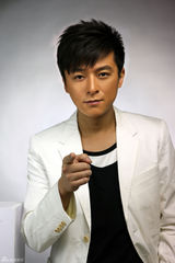 高清：朱雨辰白百何玩混搭 个性当道青春逼人 