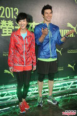 组图：桂纶镁凤小岳出席活动相约夜跑