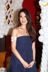 组图：谢婷婷安志杰秀恩爱 亲吻预祝白色情人节