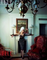 组图：舒淇复古红唇登封面 慵懒随意大玩波点风情