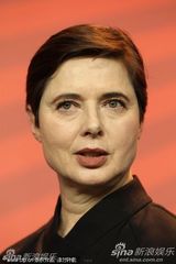 高清组图：柏林评审团成员发布会 小金熊奖杯闪耀