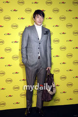 组图：金正恩权相佑(权相宇)等出席时尚品牌发布会