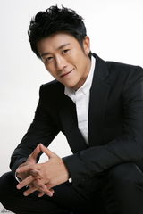 组图：林申最新帅气写真演绎雅痞熟男