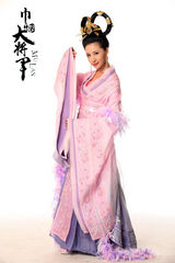 组图：《巾帼大将军》曝宫廷定妆照 将上演女人心计