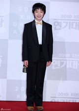 组图：韩国KBS演技大赏颁奖 张赫文根英等出席