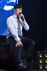 高清组图：2AM香港火热开唱 个人舞台技压全场