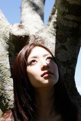 组图：逢泽丽奈夏日写真比基尼秀身材