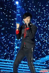 组图：王心凌不谈新恋情 罗志祥庾澄庆比拼热舞