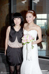 高清图：香港艺人王殷廷大婚 场面喜庆令人艳羡